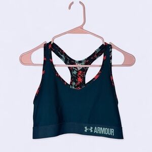 Under Armour Sports Bra (Size Large)